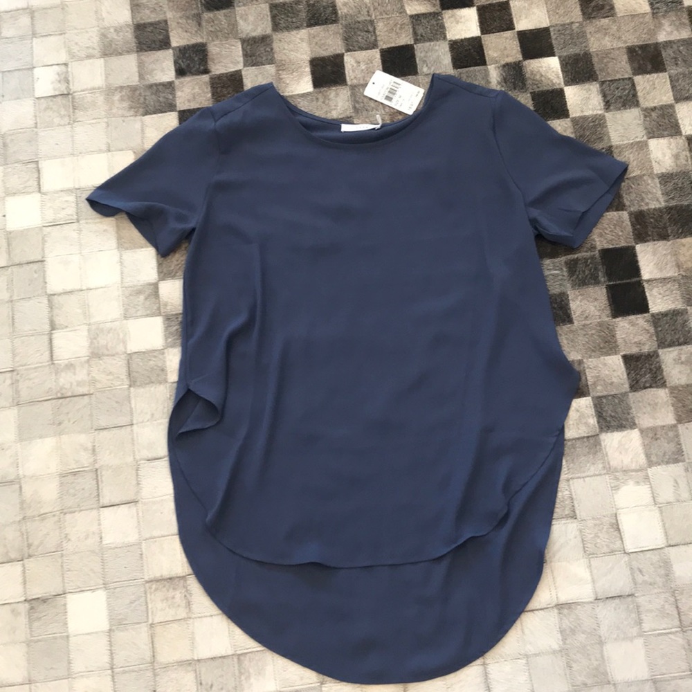 Short sleeves top